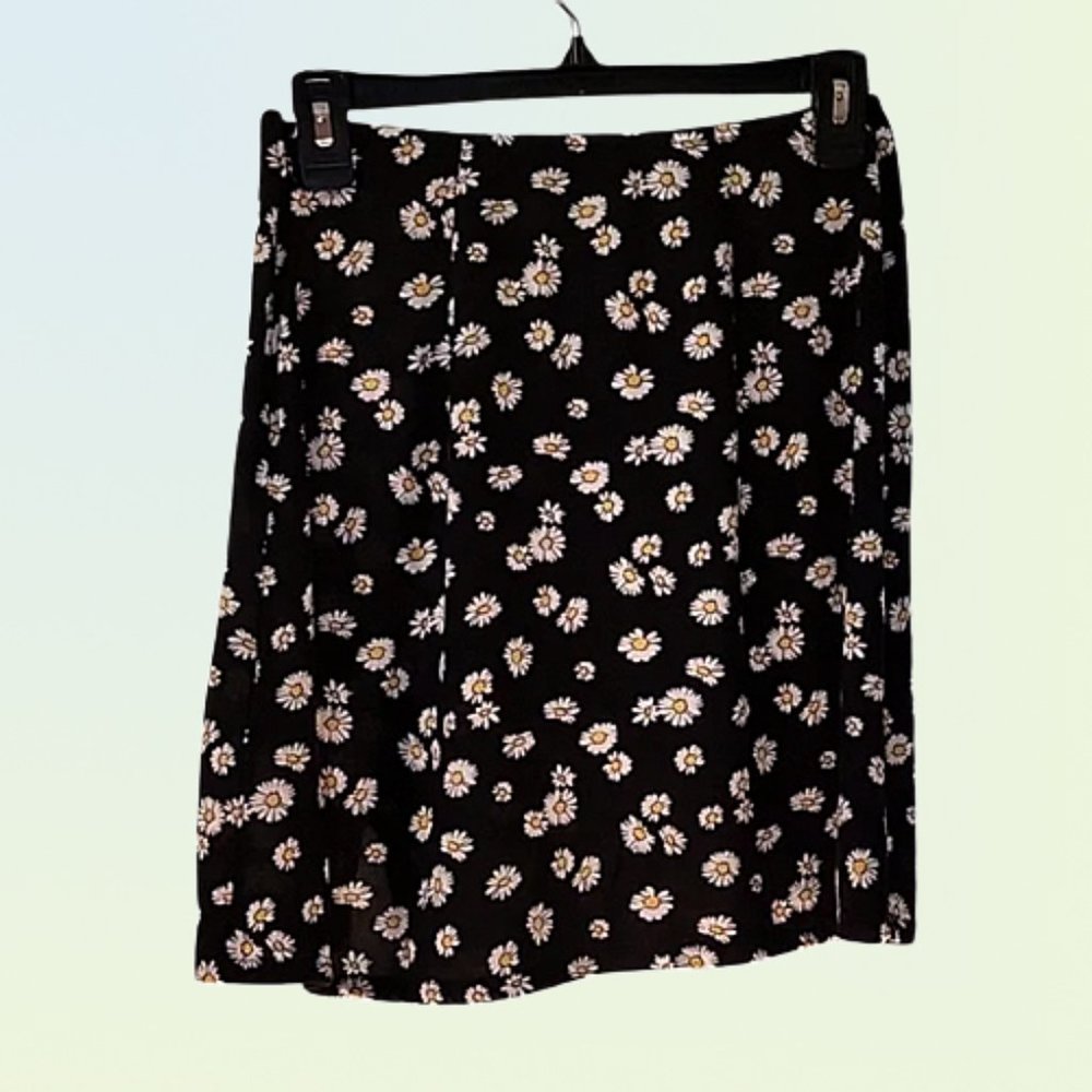 SKIRT BLACK & WHITE yellow Size SMALL flower DAISY ULTRA high rise HOLLISTER